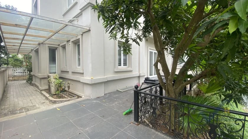 Xem ảnh 24: Ảnh 24: Thuê biệt thự song lập đầy đủ đồ Vinhomes Riverside, 4PN có sông