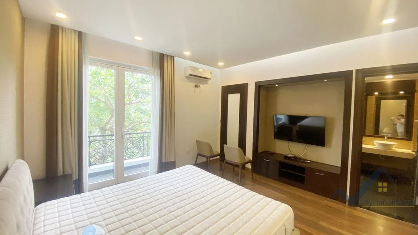 Xem ảnh 18: Ảnh 18: Thuê biệt thự song lập Vinhome Riverside đã hoàn thiện nội thất