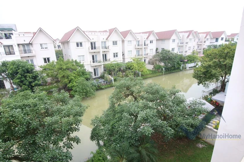 Xem ảnh 7: Ảnh 7: Thuê biệt thự song lập Vinhomes Riverside có sông và sân vườn