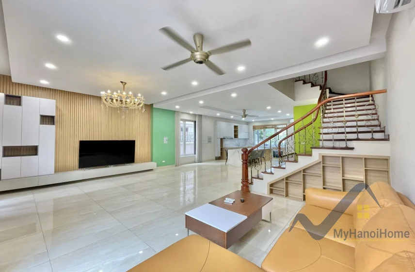 Xem ảnh 2: Ảnh 2: Thuê biệt thự song lập Vinhomes Riverside đủ đồ có sông, 4PN