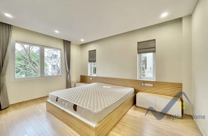 Xem ảnh 3: Ảnh 3: Thuê biệt thự song lập Vinhomes Riverside đủ đồ có sông, 4PN
