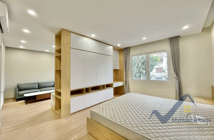 Xem ảnh 4: Ảnh 4: Thuê biệt thự song lập Vinhomes Riverside đủ đồ có sông, 4PN
