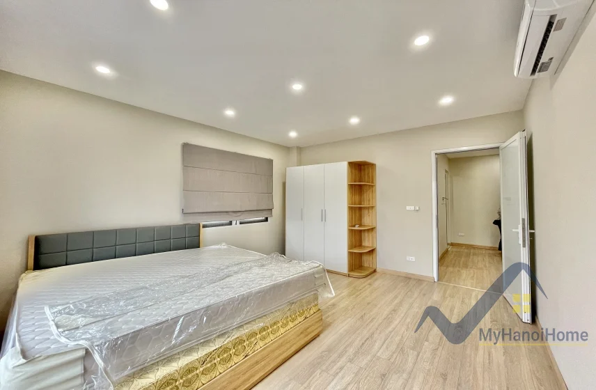 Xem ảnh 8: Ảnh 8: Thuê biệt thự song lập Vinhomes Riverside đủ đồ có sông, 4PN