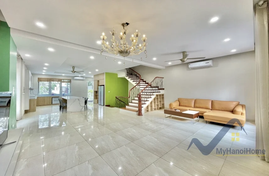 Xem ảnh 13: Ảnh 13: Thuê biệt thự song lập Vinhomes Riverside đủ đồ có sông, 4PN
