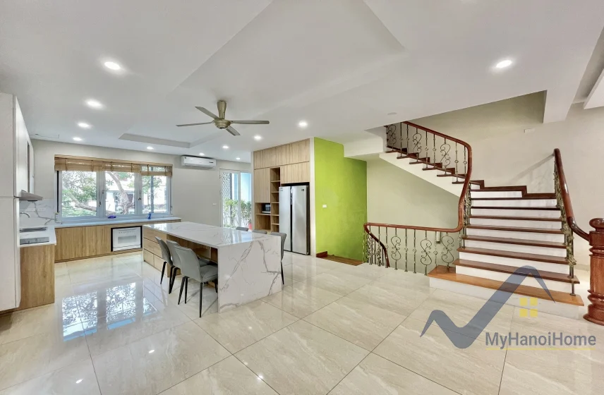 Xem ảnh 14: Ảnh 14: Thuê biệt thự song lập Vinhomes Riverside đủ đồ có sông, 4PN