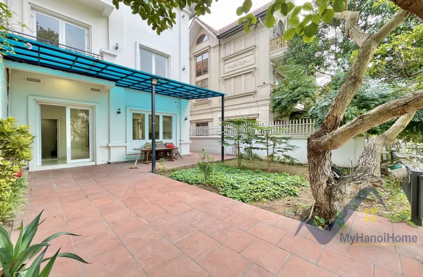 Xem ảnh 17: Ảnh 17: Thuê biệt thự song lập Vinhomes Riverside đủ đồ có sông, 4PN