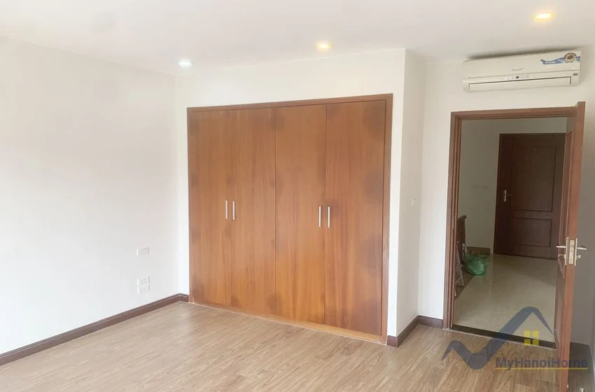 Xem ảnh 14: Ảnh 14: Thuê biệt thự song lập Vinhomes Riverside đủ đồ gần Almaz