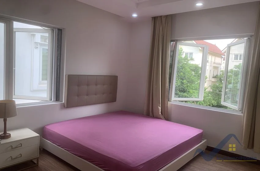 Xem ảnh 22: Ảnh 22: Thuê biệt thự song lập Vinhomes Riverside đủ đồ gần Almaz