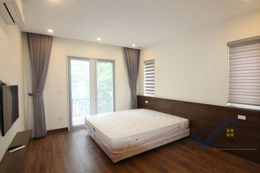 Xem ảnh 23: Ảnh 23: Thuê biệt thự song lập Vinhomes Riverside Hoa Sữa full đồ