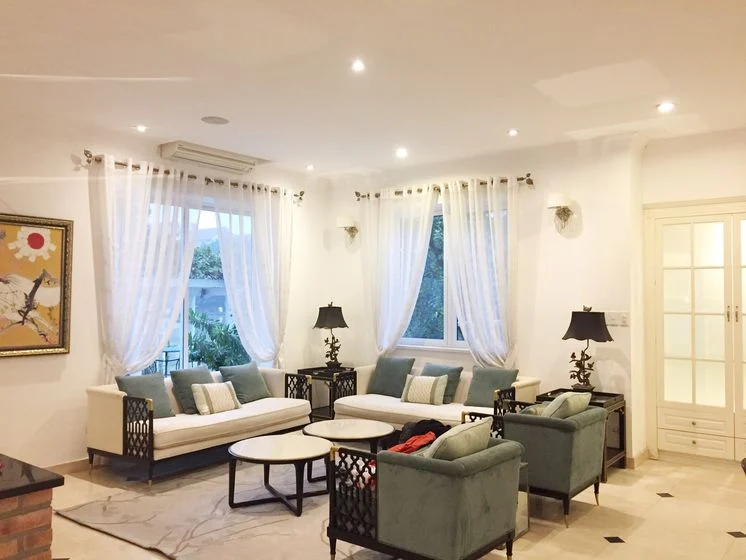 Xem ảnh 2: Ảnh 2: Thuê biệt thự Vinhomes Riverside đơn lập có thang máy