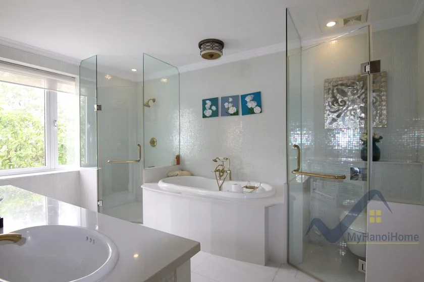 Xem ảnh 4: Ảnh 4: Thuê biệt thự Vinhomes Riverside đơn lập có thang máy