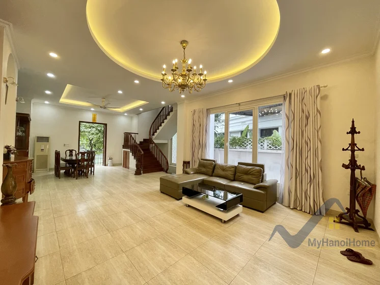 Xem ảnh 2: Ảnh 2: Thuê biệt thự Vinhomes Riverside, full đồ căn đơn lập