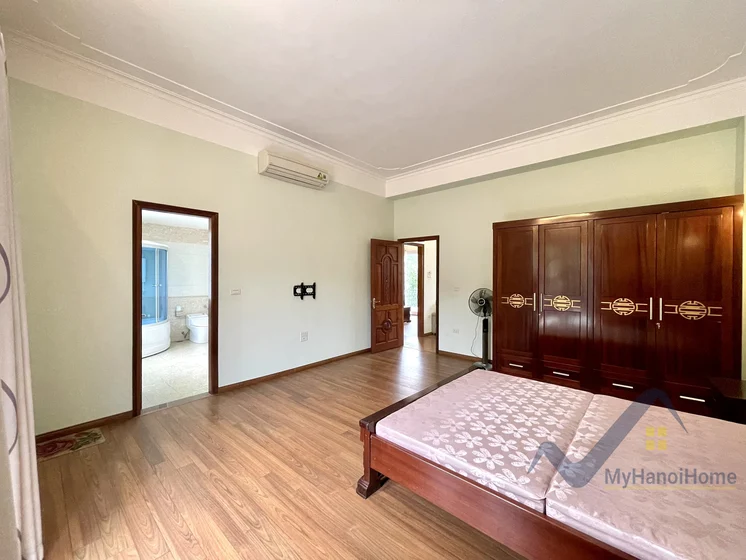 Xem ảnh 4: Ảnh 4: Thuê biệt thự Vinhomes Riverside, full đồ căn đơn lập