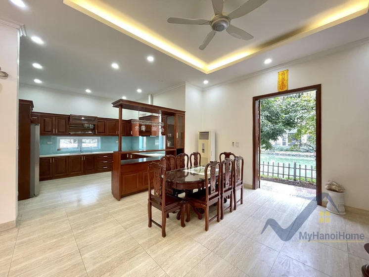 Xem ảnh 14: Ảnh 14: Thuê biệt thự Vinhomes Riverside, full đồ căn đơn lập