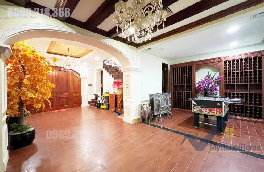Xem ảnh 3: Ảnh 3: Thuê biệt thự Vinhomes Riverside full nội thất, phòng xông hơi