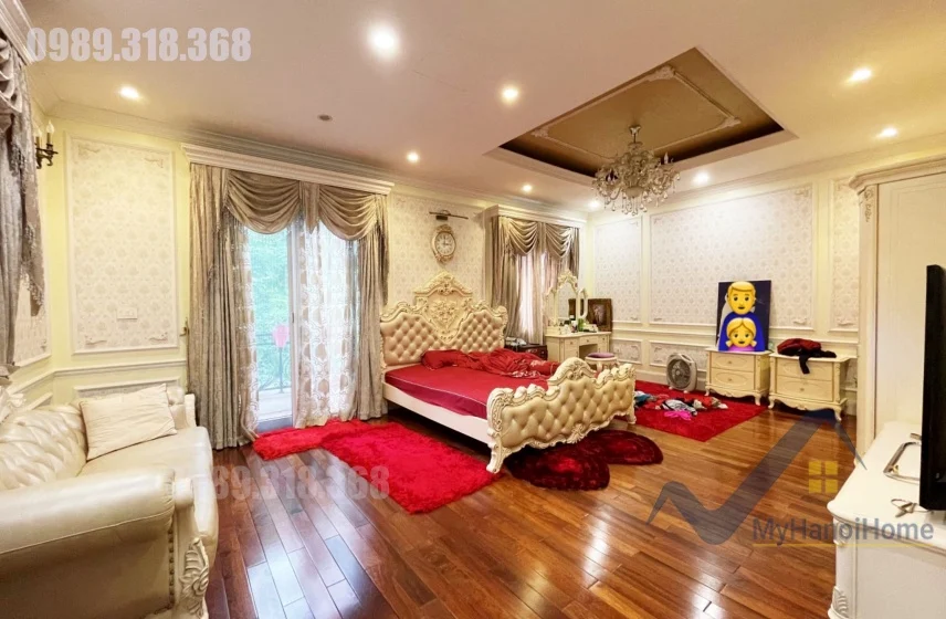 Xem ảnh 5: Ảnh 5: Thuê biệt thự Vinhomes Riverside full nội thất, phòng xông hơi