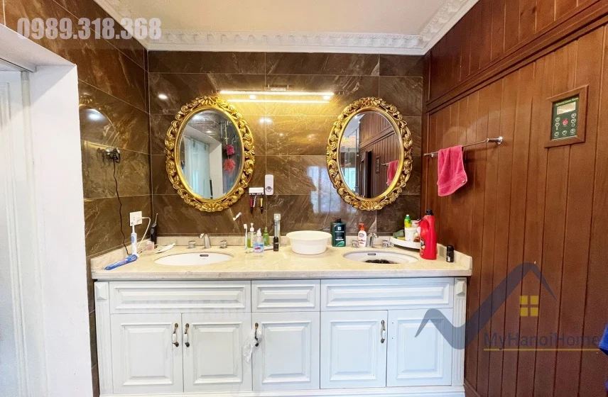 Xem ảnh 16: Ảnh 16: Thuê biệt thự Vinhomes Riverside full nội thất, phòng xông hơi