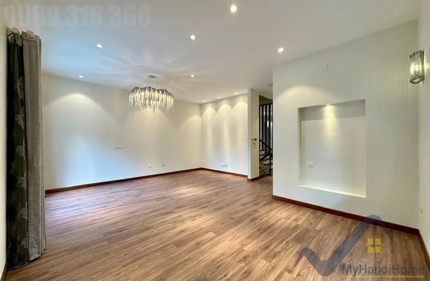 Xem ảnh 3: Ảnh 3: Thuê biệt thự Vinhomes Riverside Hoa Sữa, 200m2 full nội thất