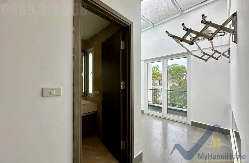 Xem ảnh 18: Ảnh 18: Thuê biệt thự Vinhomes Riverside Hoa Sữa, 200m2 full nội thất