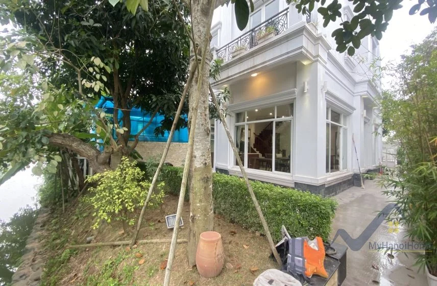 Xem ảnh 15: Ảnh 15: Thuê biệt thự Vinhomes Riverside song lập hoàn thiện full
