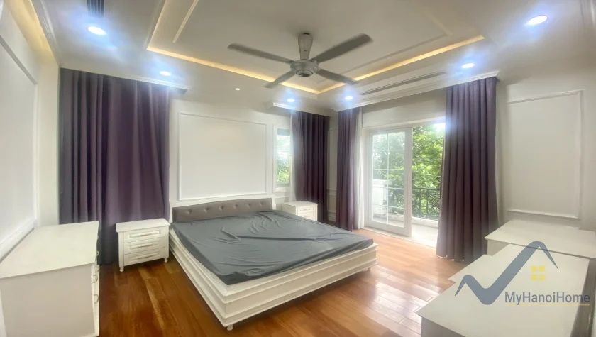 Xem ảnh 3: Ảnh 3: Thuê biệt thự Vinhomes Riverside song lập mới hoàn thiện