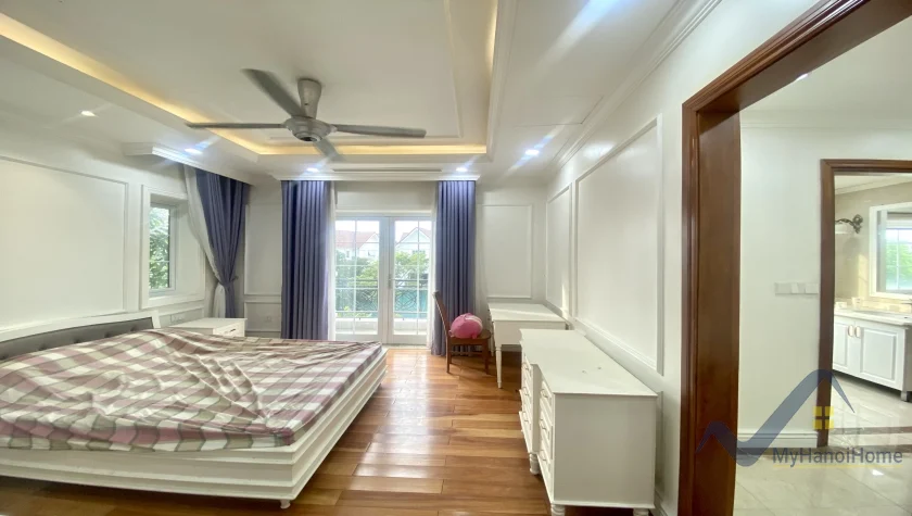 Xem ảnh 14: Ảnh 14: Thuê biệt thự Vinhomes Riverside song lập mới hoàn thiện