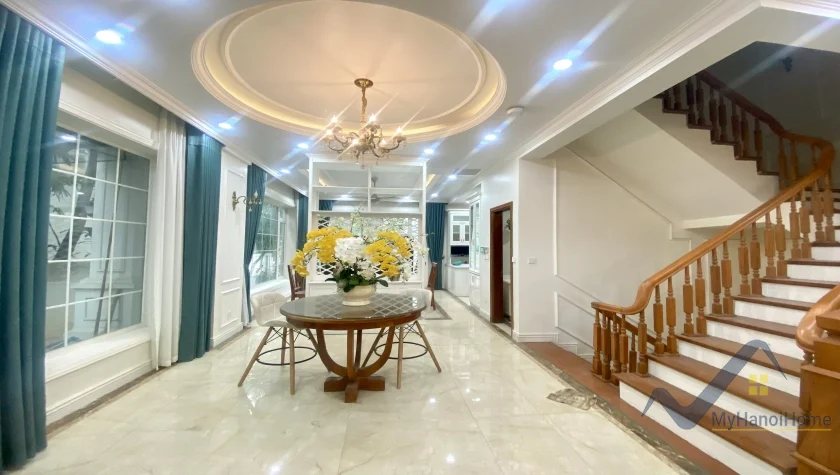 Xem ảnh 19: Ảnh 19: Thuê biệt thự Vinhomes Riverside song lập mới hoàn thiện