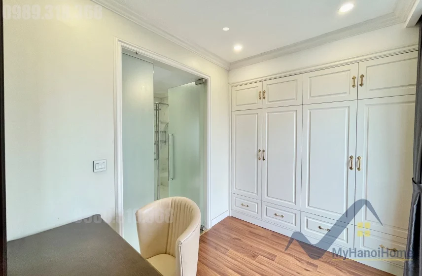 Xem ảnh 14: Ảnh 14: Cho thuê nhà tại Vinhome Riverside đường Hoa Phượng có thang máy