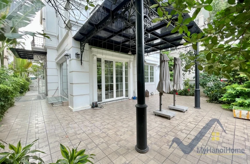 Xem ảnh 28: Ảnh 28: Cho thuê nhà tại Vinhome Riverside đường Hoa Phượng có thang máy