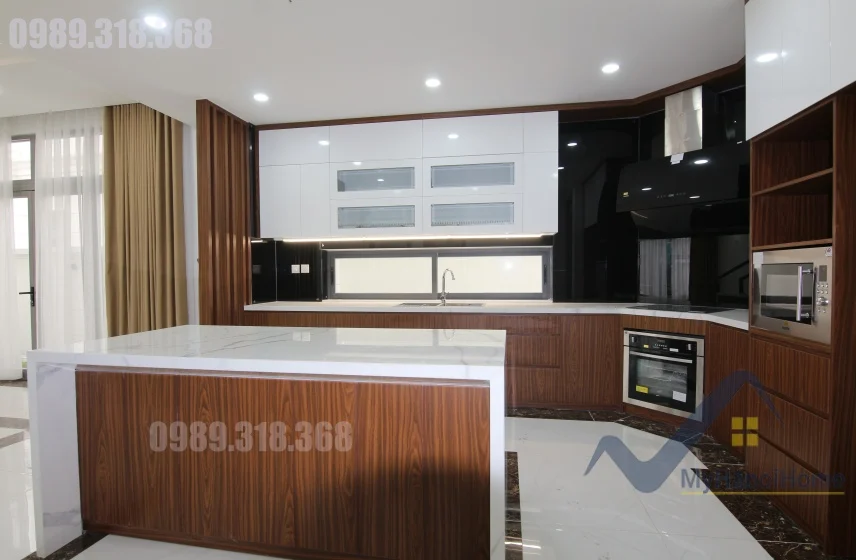 Xem ảnh 17: Ảnh 17: Thuê nhà Vinhomes Harmony không nội thất, mới sửa gần Vinschool và Hồ