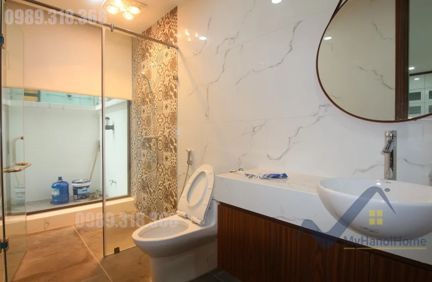 Xem ảnh 19: Ảnh 19: Thuê nhà Vinhomes Harmony không nội thất, mới sửa gần Vinschool và Hồ