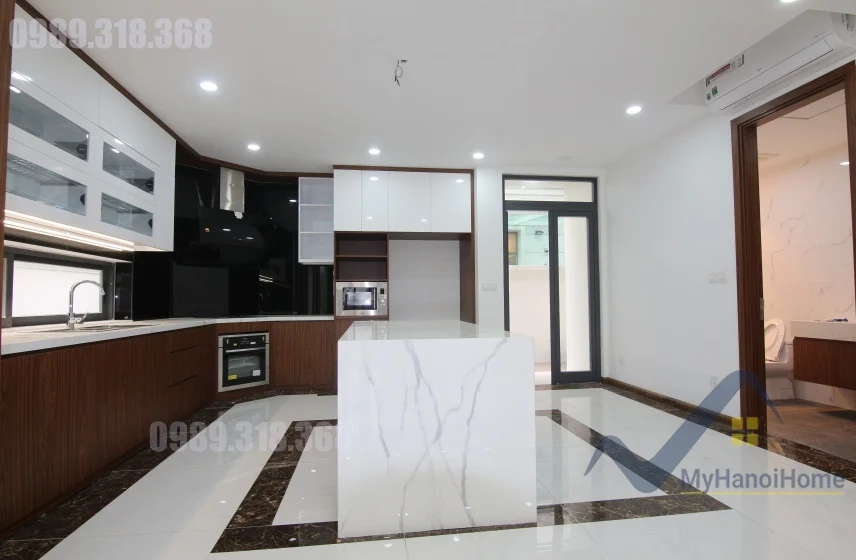 Xem ảnh 20: Ảnh 20: Thuê nhà Vinhomes Harmony không nội thất, mới sửa gần Vinschool và Hồ