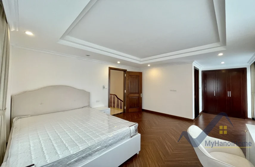 Xem ảnh 9: Ảnh 9: Thuê nhà Vinhomes Riverside căn song lập khu Hoa Sữa