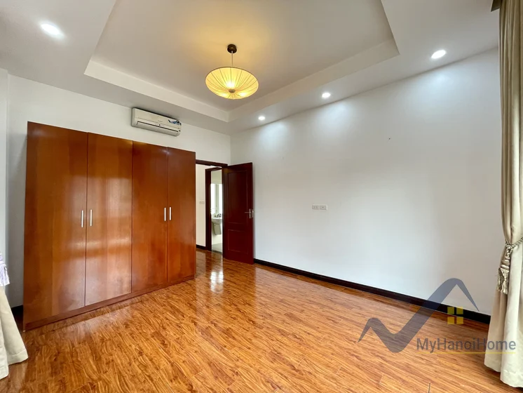 Xem ảnh 11: Ảnh 11: Thuê song lập biệt thự Vinhomes Riverside khu Hoa Sữa