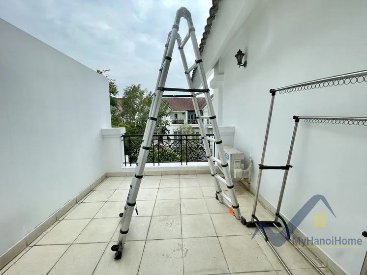 Xem ảnh 15: Ảnh 15: Thuê song lập biệt thự Vinhomes Riverside khu Hoa Sữa