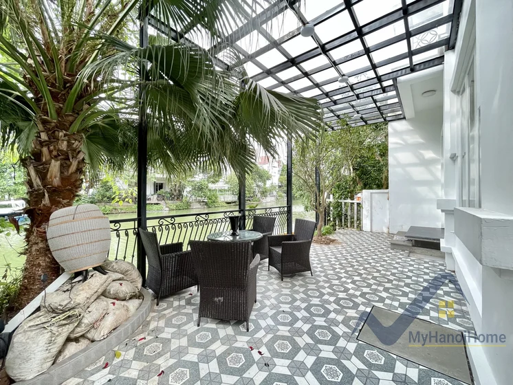 Xem ảnh 20: Ảnh 20: Thuê song lập biệt thự Vinhomes Riverside khu Hoa Sữa