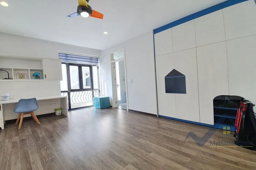 Xem ảnh 4: Ảnh 4: Thuê song lập Vinhomes Riverside Long Biên full nội thất