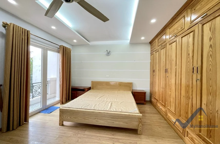 Xem ảnh 3: Ảnh 3: Vinhomes Riverside: Biệt thự cho thuê 4 phòng ngủ full nội thất