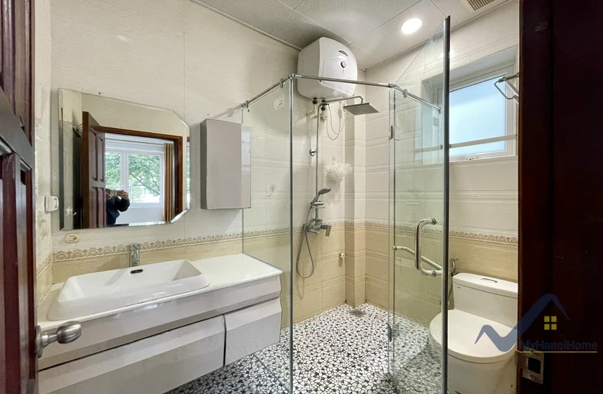 Xem ảnh 5: Ảnh 5: Vinhomes Riverside: Biệt thự cho thuê 4 phòng ngủ full nội thất