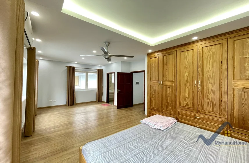 Xem ảnh 7: Ảnh 7: Vinhomes Riverside: Biệt thự cho thuê 4 phòng ngủ full nội thất