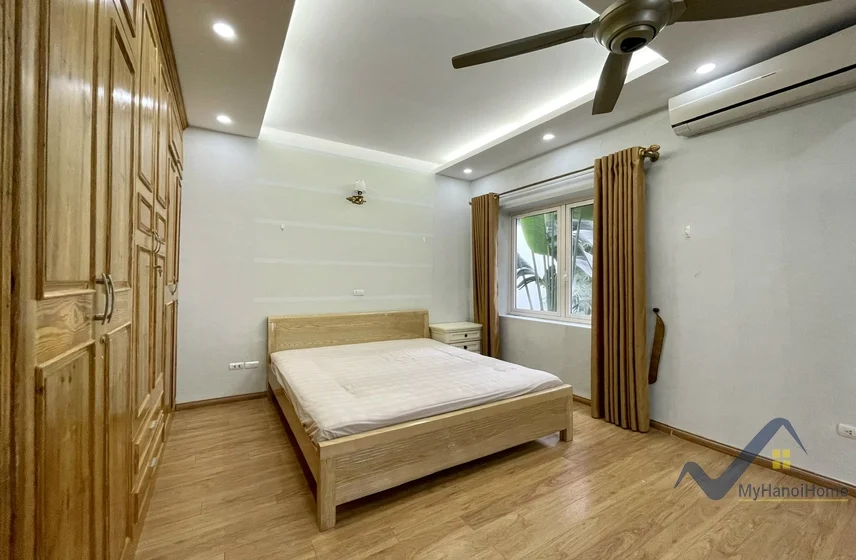Xem ảnh 15: Ảnh 15: Vinhomes Riverside: Biệt thự cho thuê 4 phòng ngủ full nội thất