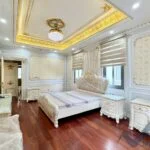 Xem ảnh 10: Ảnh 10: Thuê biệt thự đơn lập Vinhomes Harmony, full nội thất tân cổ điển