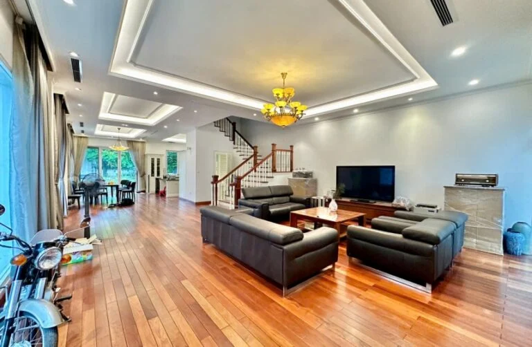 Biệt thự song lập Vinhomes Riverside full nội thất gần BIS