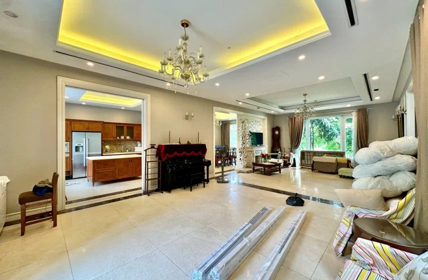 Ảnh 1: Thuê biệt thự đơn lập Vinhomes Riverside gần Almaz