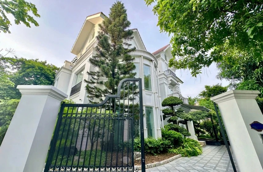Ảnh 1: Cho thuê biệt thự đơn lập Vinhome Riverside Long Biên, gần BIS