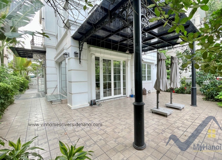 Nhà cho thuê tại Vinhome Riverside Hoa Phượng