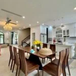 Xem ảnh 5: Ảnh 5: Biệt thự Vinhomes Riverside cho thuê song lập 4PN đủ đồ