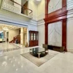 Xem ảnh 1: Mời thuê biệt thự song lập Vinhomes Riverside có thang máy