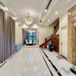 Xem ảnh 4: Ảnh 4: Mời thuê biệt thự song lập Vinhomes Riverside có thang máy