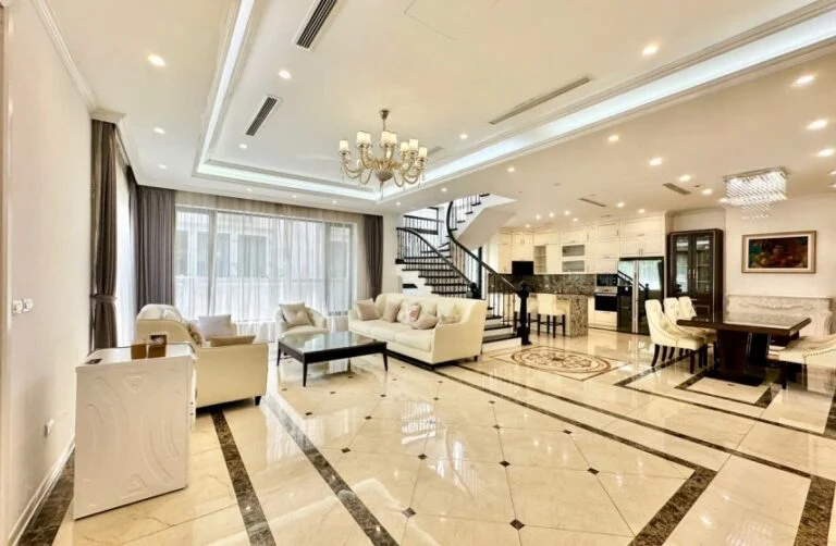 Biệt thự cho thuê tại Vinhomes Riverside ngay cạnh trường BIS